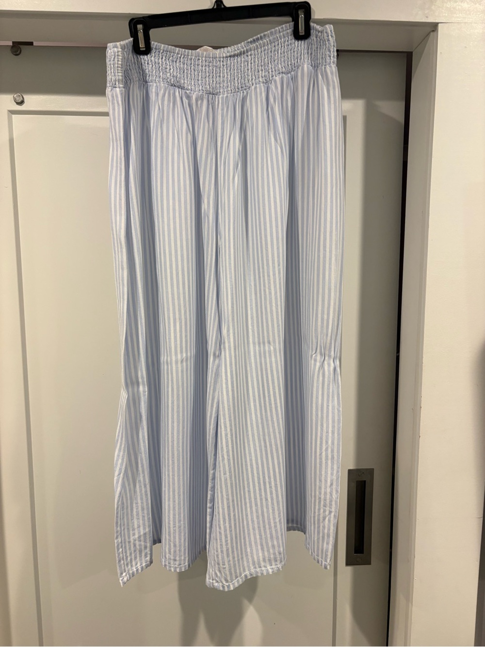 NORDSTROM RACK Light Blue and White Striped Wide Leg Capris with Smocked Waist